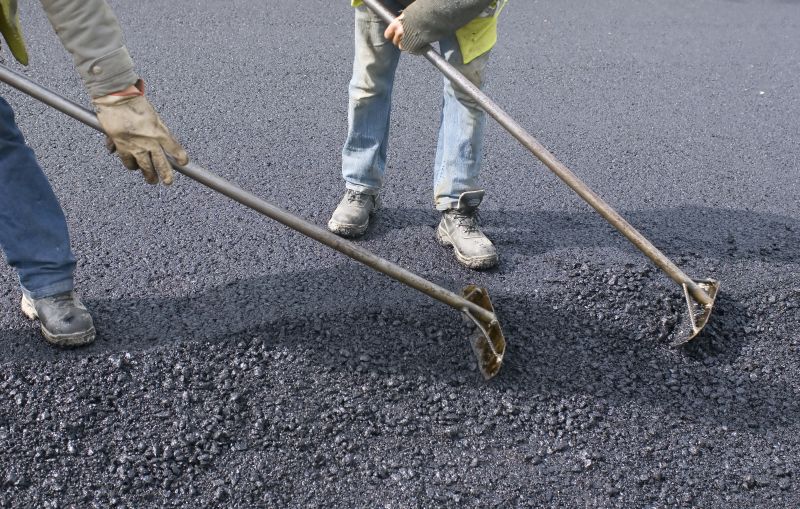 Expert Paving Crew